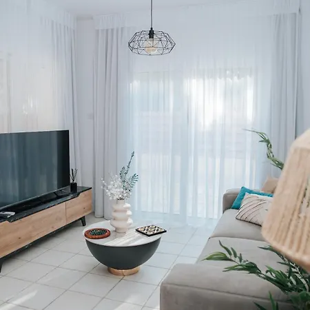 Aphrodite In Paradise Gardens - 3bd With Private Pool By Vichy Holidays *