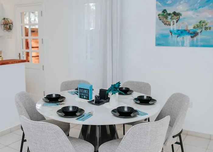 ヴィラ Aphrodite In Paradise Gardens - 3bd With Private Pool By Vichy Holidays パ フォス