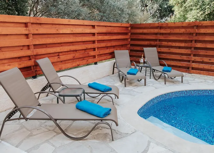 Aphrodite In Paradise Gardens - 3bd With Private Pool By Vichy Holidays * パ フォス