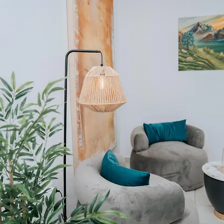 Aphrodite In Paradise Gardens - 3bd With Private Pool By Vichy Holidays