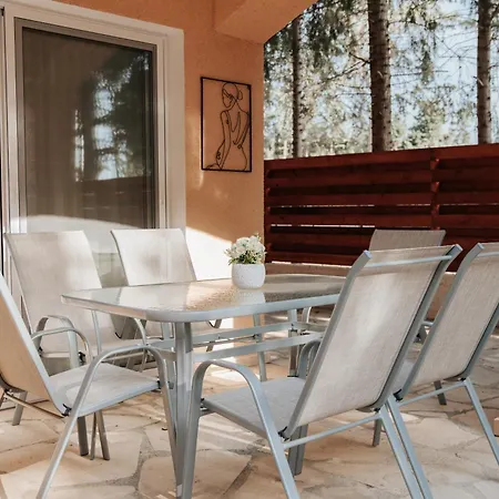 Aphrodite In Paradise Gardens - 3bd With Private Pool By Vichy Holidays Willa