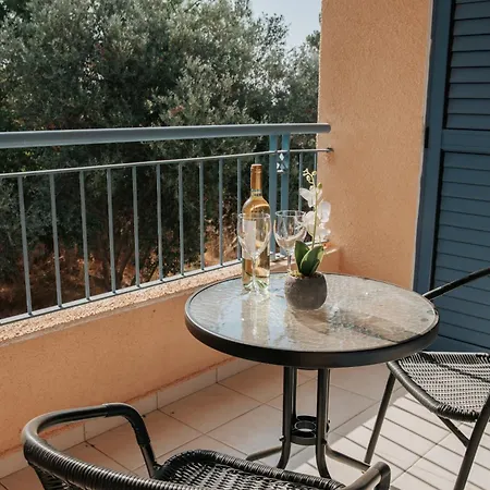 Willa Aphrodite In Paradise Gardens - 3bd With Private Pool By Vichy Holidays