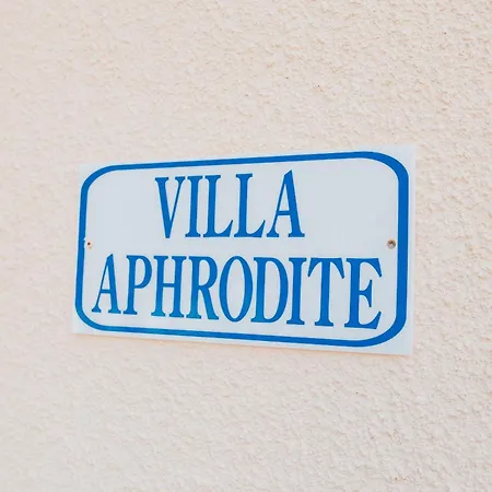 Villa Aphrodite In Paradise Gardens - 3bd With Private Pool By Vichy Holidays