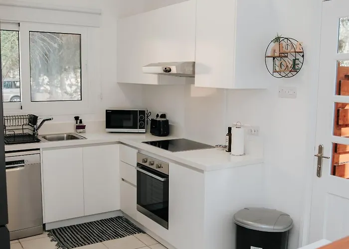 Aphrodite In Paradise Gardens - 3bd With Private Pool By Vichy Holidays