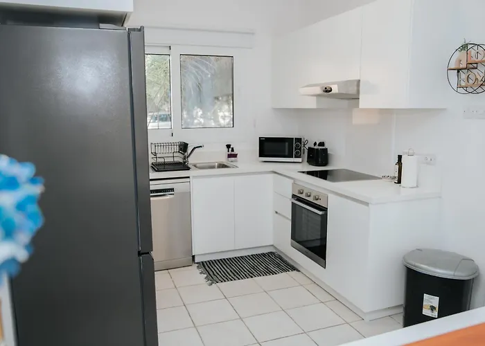 Aphrodite In Paradise Gardens - 3bd With Private Pool By Vichy Holidays * 파포스