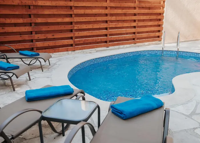 Aphrodite In Paradise Gardens - 3bd With Private Pool By Vichy Holidays Vila Paphos