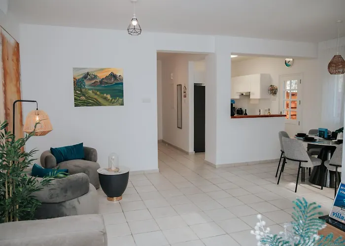 Villa Aphrodite In Paradise Gardens - 3bd With Private Pool By Vichy Holidays