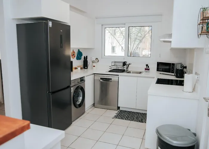 Aphrodite In Paradise Gardens - 3bd With Private Pool By Vichy Holidays *