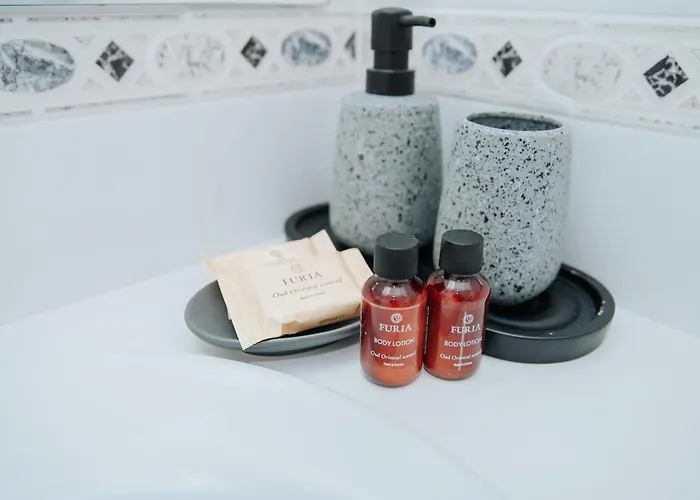 Villa Aphrodite In Paradise Gardens - 3bd With Private Pool By Vichy Holidays *