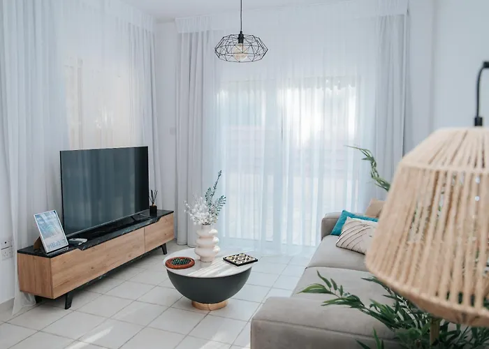 Aphrodite In Paradise Gardens - 3bd With Private Pool By Vichy Holidays *